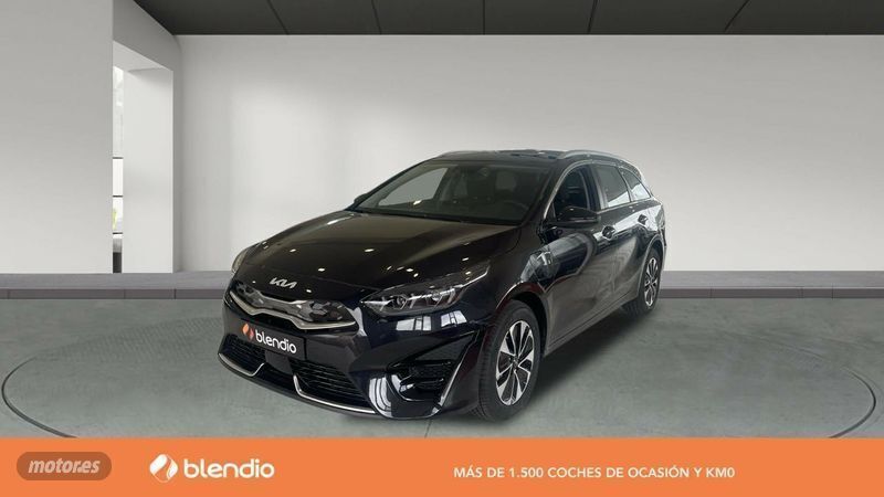 Negro Nuevo 2025 Kia Ceed Sportswagon Familiar | 31.990 € (Precio justo) - Imagen 1/4