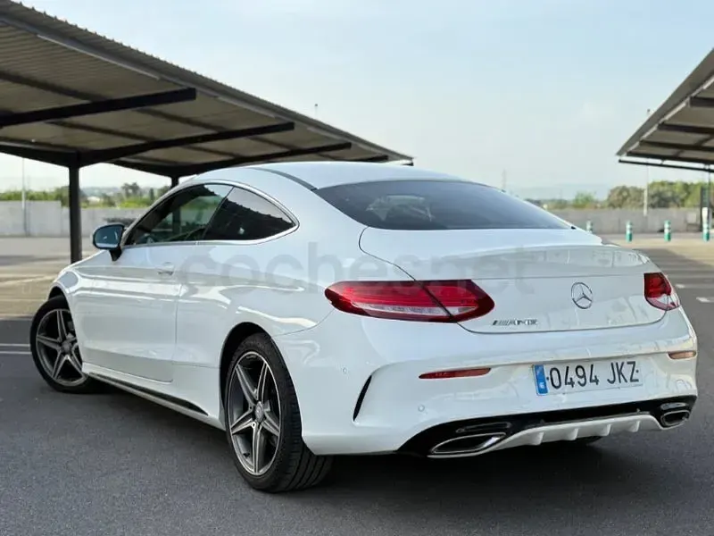 Usado Mercedes C220 170 CV (125 kW) 2016 Blanco Coupe