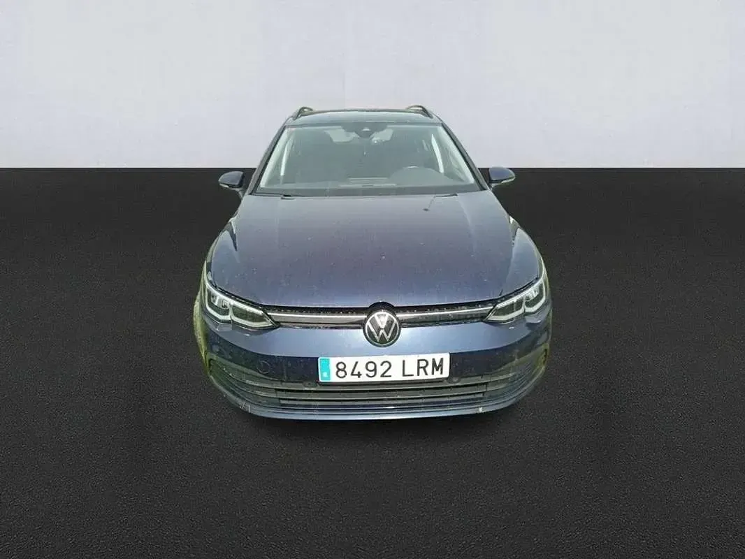 Usado VW Golf VIII Life 116 CV (85 kW) 2021 Azul Familiar