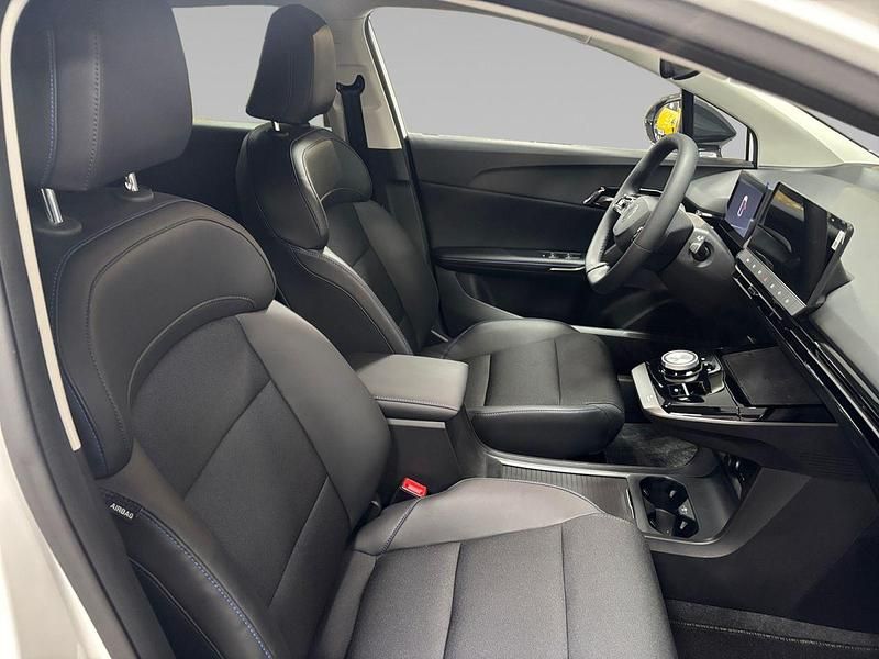 Nuevo MG MG4 EV Luxury 150 kW (204 CV) 2025 Blanco Utilitario