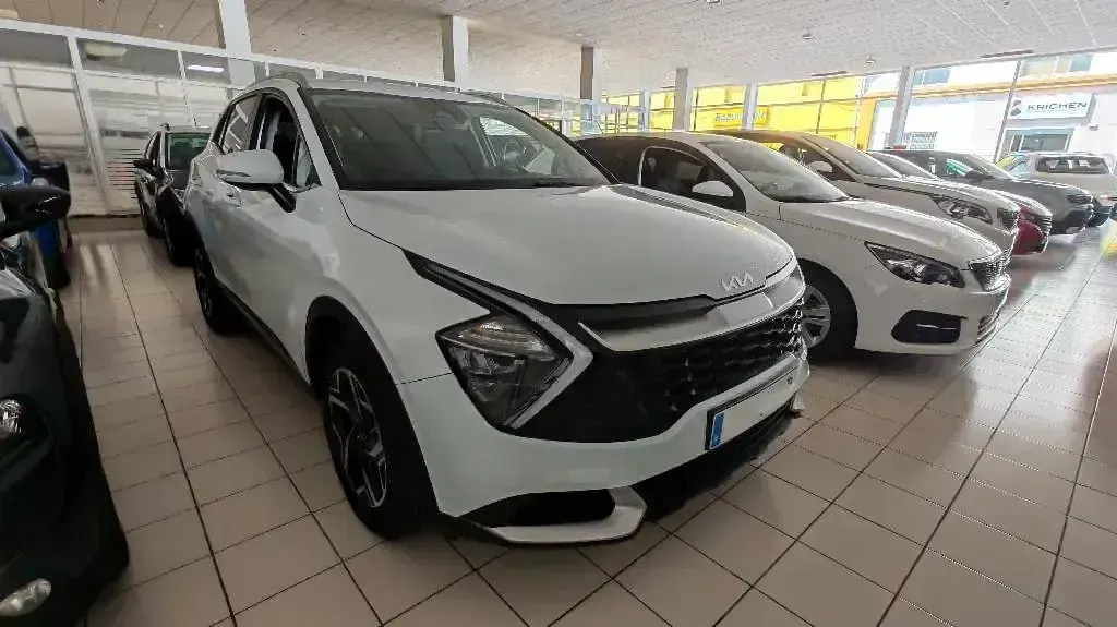 Usado Kia Sportage 115 CV (84 kW) 2022 Blanco SUV
