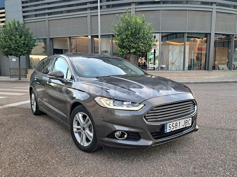 Gris / plata Usado 2015 Ford Mondeo Titanium Familiar | 10.990 € (Precio justo) - Imagen 1/4