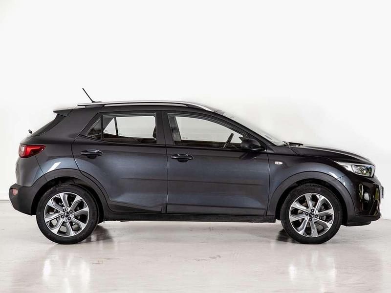 Usado Kia Stonic 101 CV (74 kW) 2020 Gris SUV