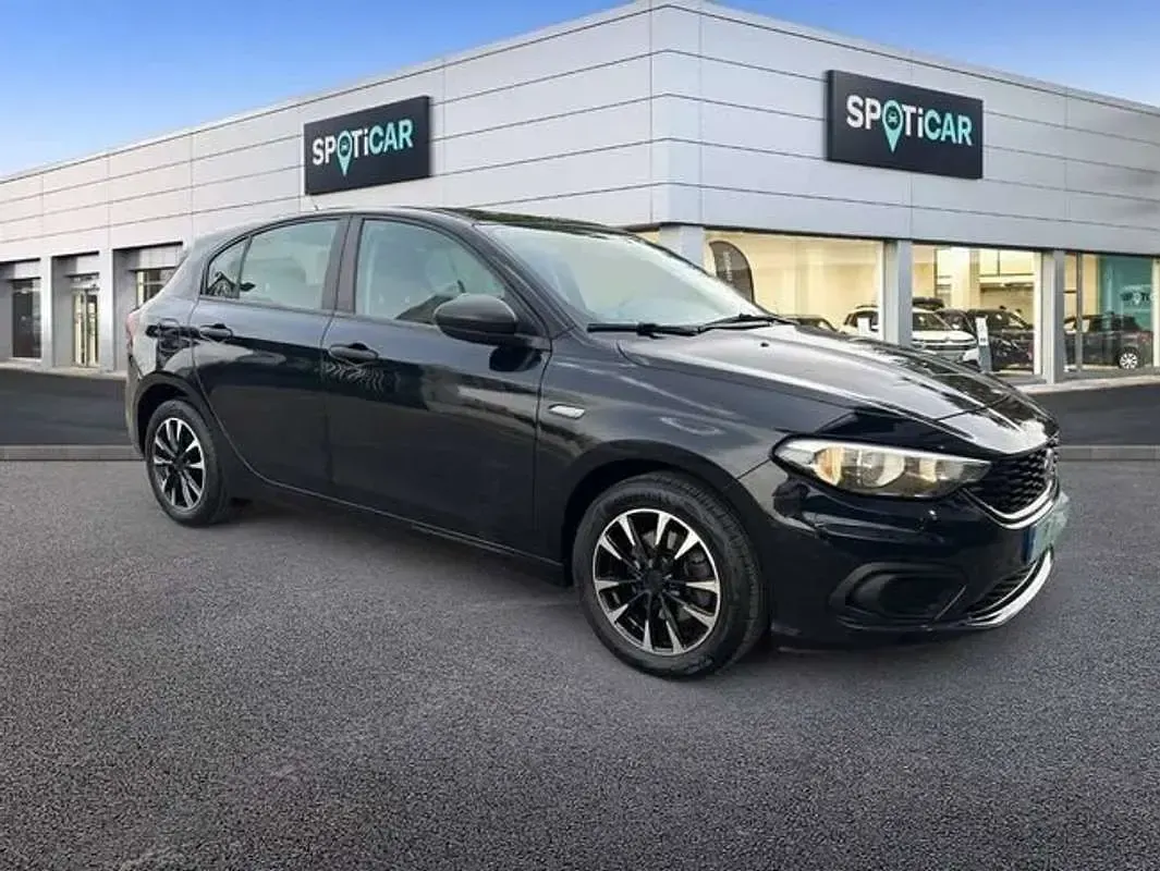 Usado Fiat Tipo Pop 95 CV (69 kW) 2020 Negro Berlina