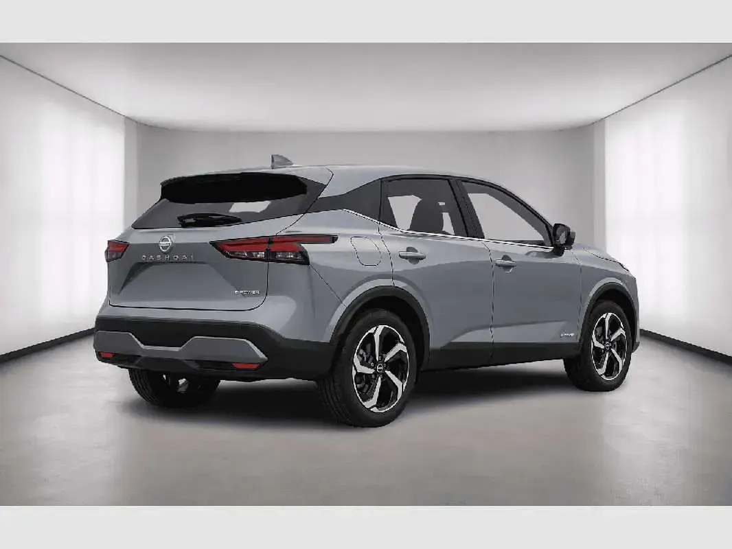 Usado Nissan Qashqai N-Connecta 190 CV (139 kW) 2023 Gris SUV
