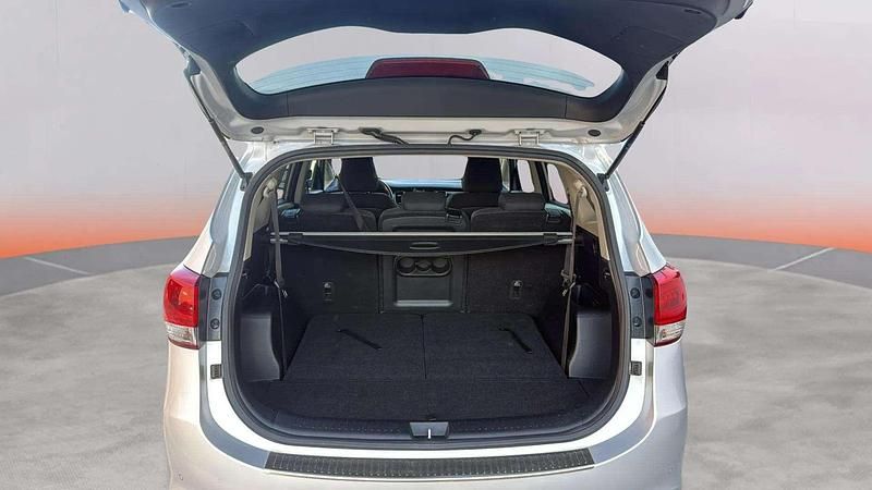 Usado Kia Carens 135 CV (99 kW) 2016 Gris Monovolumen