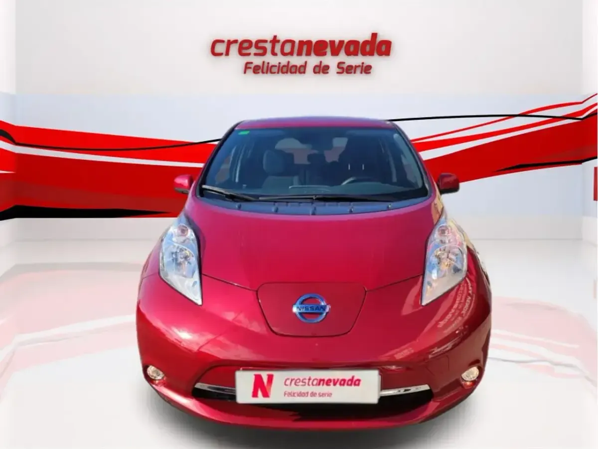 Usado Nissan Leaf Acenta 80 kW (109 CV) 2015 Granate Utilitario