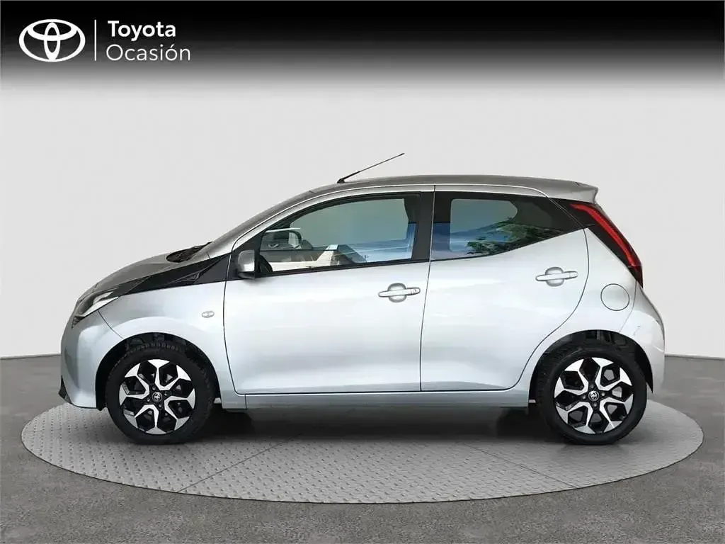Usado Toyota Aygo X-play 72 CV (52 kW) 2021 Otro Utilitario