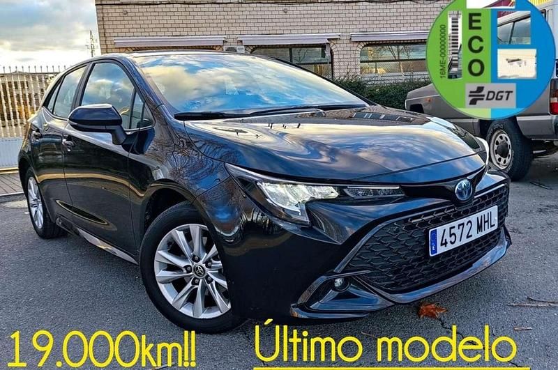 Negro Usado 2023 Toyota Corolla Active Utilitario | 23.300 € (Precio justo) - Imagen 1/4