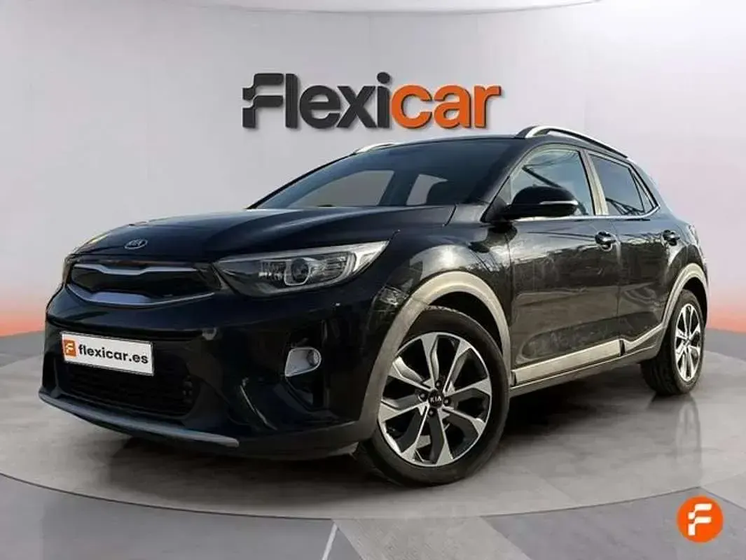 Usado Kia Stonic 110 CV (80 kW) 2018 Negro SUV