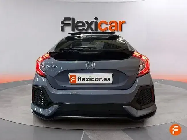 Usado Honda Civic Executive 129 CV (94 kW) 2019 Gris Berlina