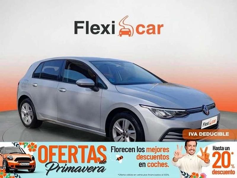 Usado VW Golf VIII Life 110 CV (80 kW) 2021 Gris Berlina