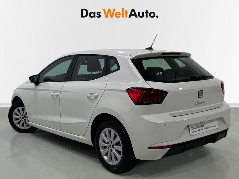 Usado Seat Ibiza Style 110 CV (80 kW) 2023 Blanco Utilitario