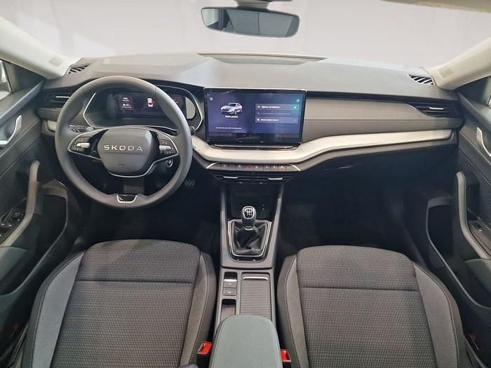 Nuevo Skoda Octavia Selection 116 CV (85 kW) 2025 Gris