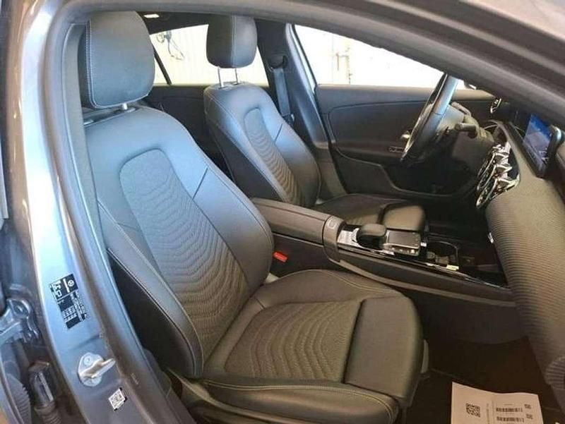 Usado Mercedes A220 218 CV (160 kW) 2021 Gris Utilitario