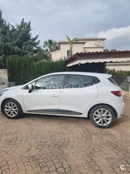 Usado Renault Clio IV Zen 90 CV (66 kW) 2017 Blanco Berlina