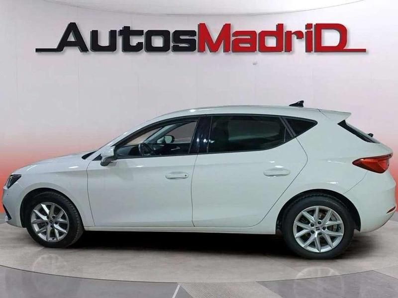 Usado Seat Leon Style 116 CV (85 kW) 2021 Blanco Utilitario