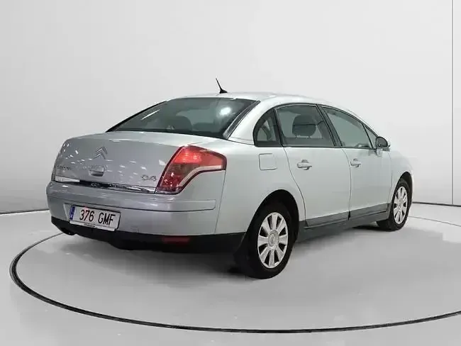 Usado Citroën C4 110 HP (80 kW) 2009 Cinzento Sedan