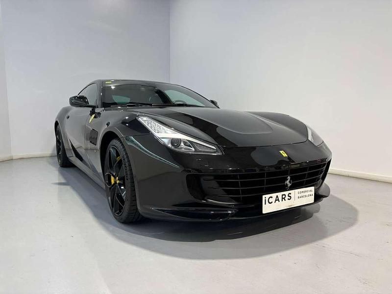 Usado Ferrari GTC4Lusso 610 CV (448 kW) 2017 Negro Familiar