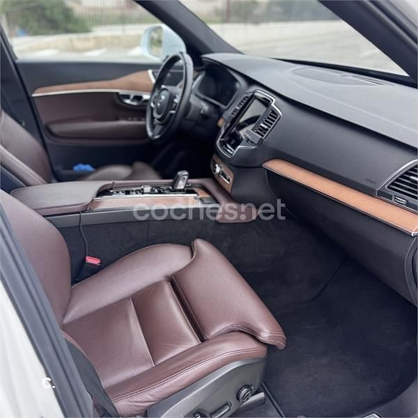 Usado Volvo XC90 Momentum 235 CV (172 kW) 2021 Blanco SUV