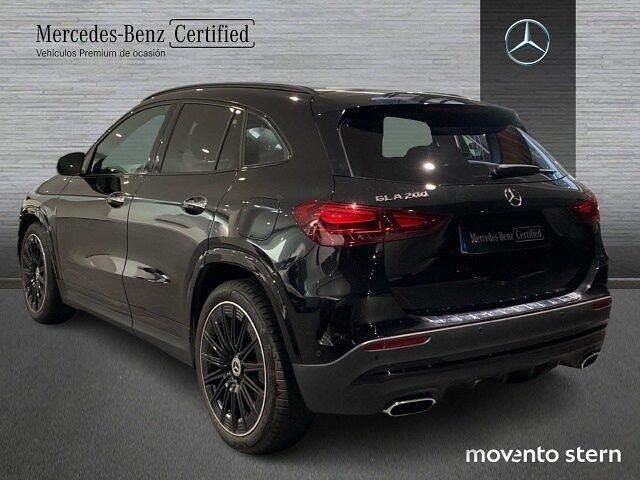 Usado Mercedes GLA200 AMG line 163 CV (119 kW) 2025 Negro cosmos SUV