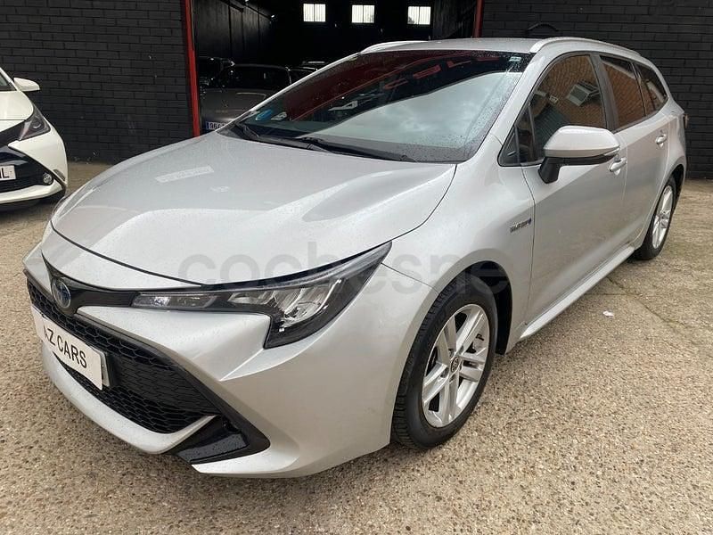 Usado Toyota Corolla Business Edition 122 CV (89 kW) 2020 Gris / plata Familiar