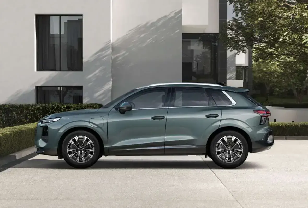 Nuevo Audi Q3 Advanced 272 CV (200 kW) 2026 Verde SUV