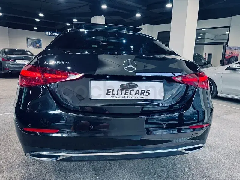 Usado Mercedes C300e 313 CV (230 kW) 2025 Negro Berlina