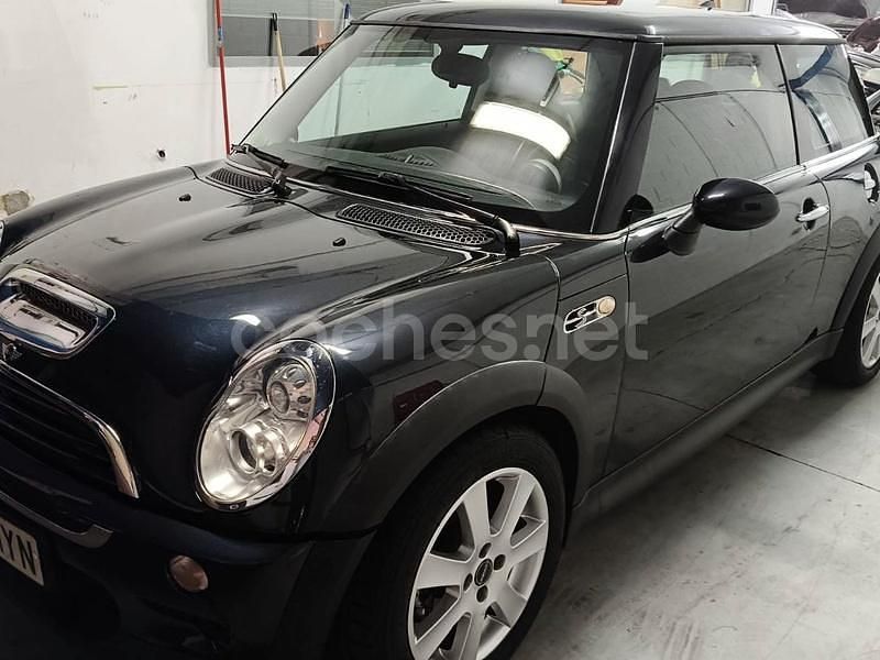 Negro Usado 2006 Mini Cooper S Utilitario | 7390 € (Precio justo) - Imagen 1/4