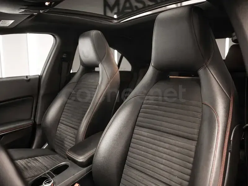 Usado Mercedes CLA220 177 CV (130 kW) 2017 Blanco Berlina