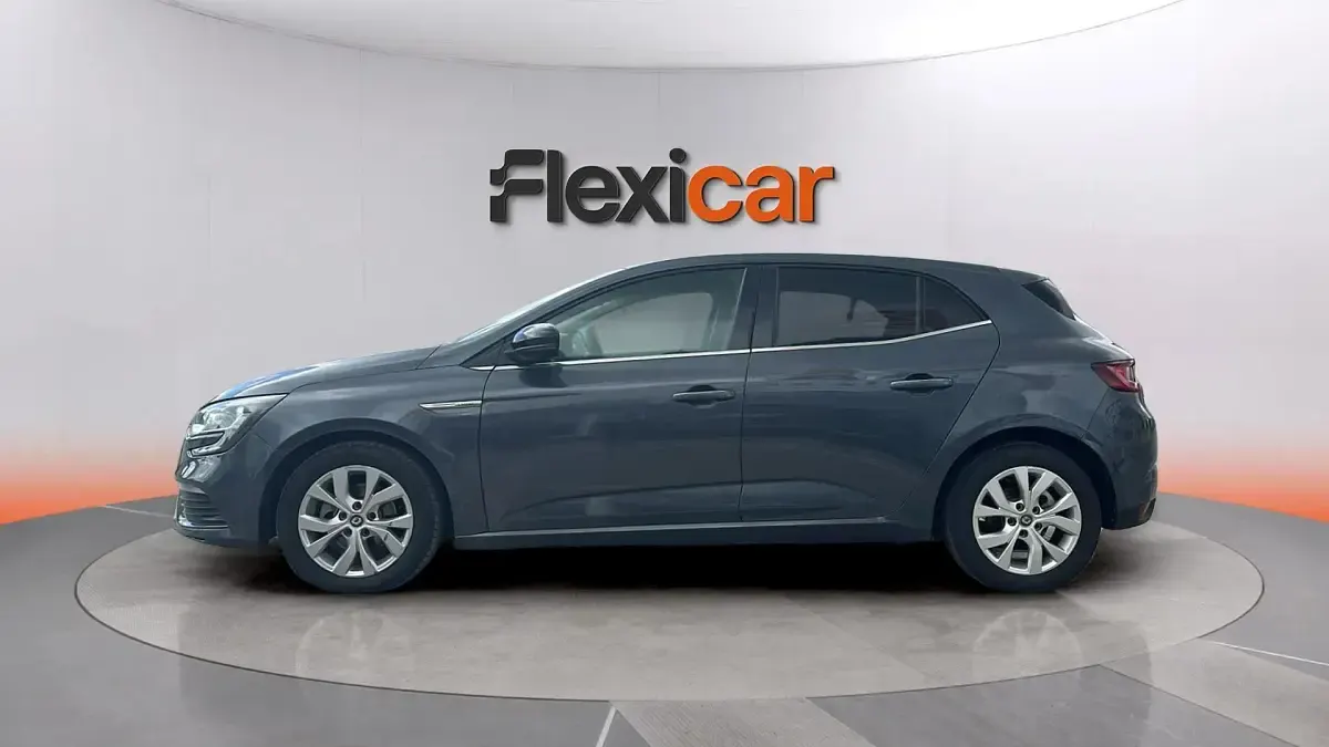 Usado Renault Mégane LIMITED 140 CV (102 kW) 2020 Gris Berlina