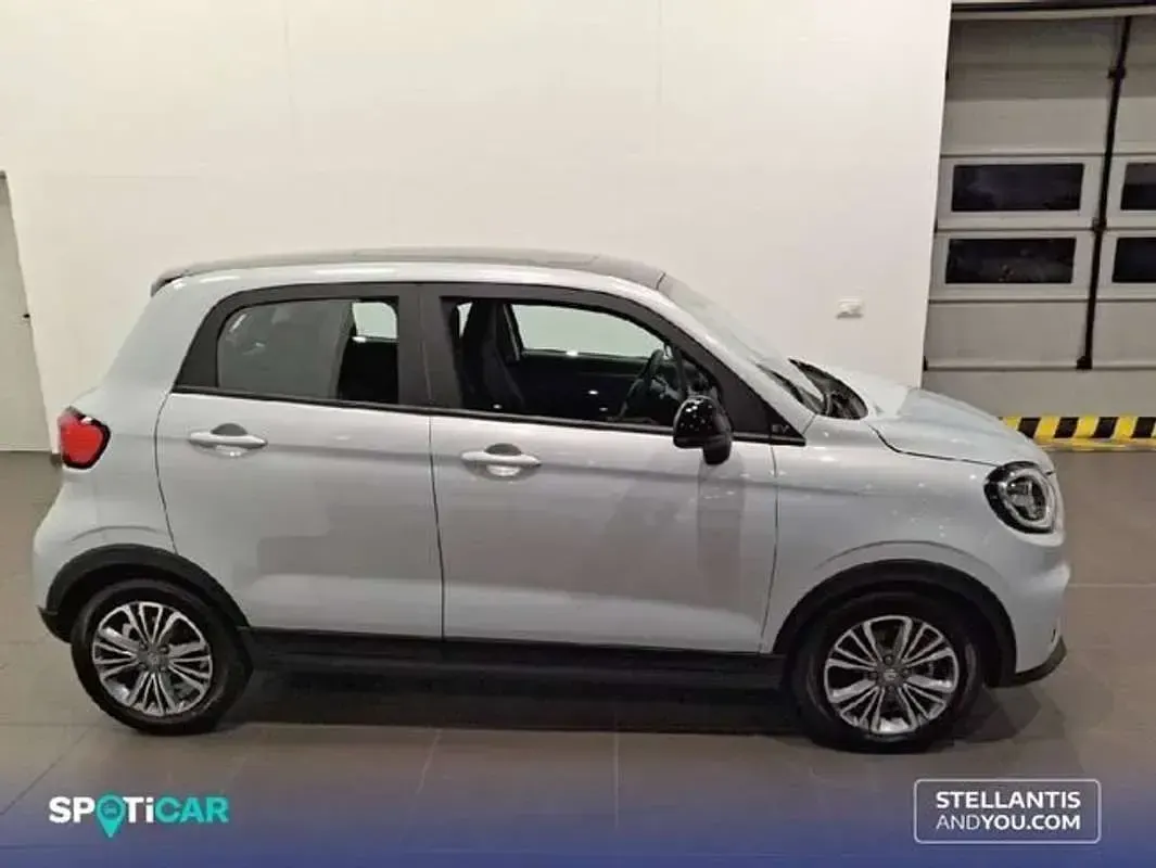 Nuevo Leapmotor T03 69 kW (95 CV) 2025 Gris Utilitario