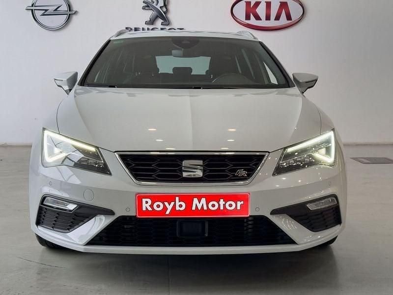 Usado Seat Leon FR 150 CV (110 kW) 2019 Blanco Utilitario