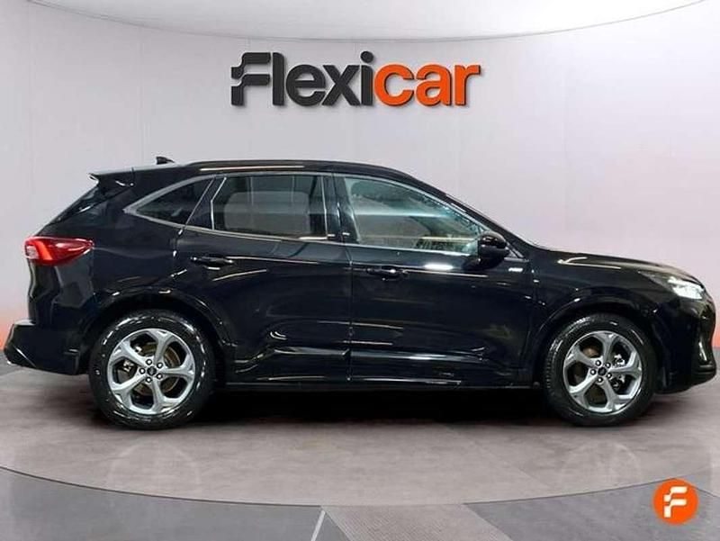 Usado Ford Kuga ST-Line 150 CV (110 kW) 2025 Negro SUV