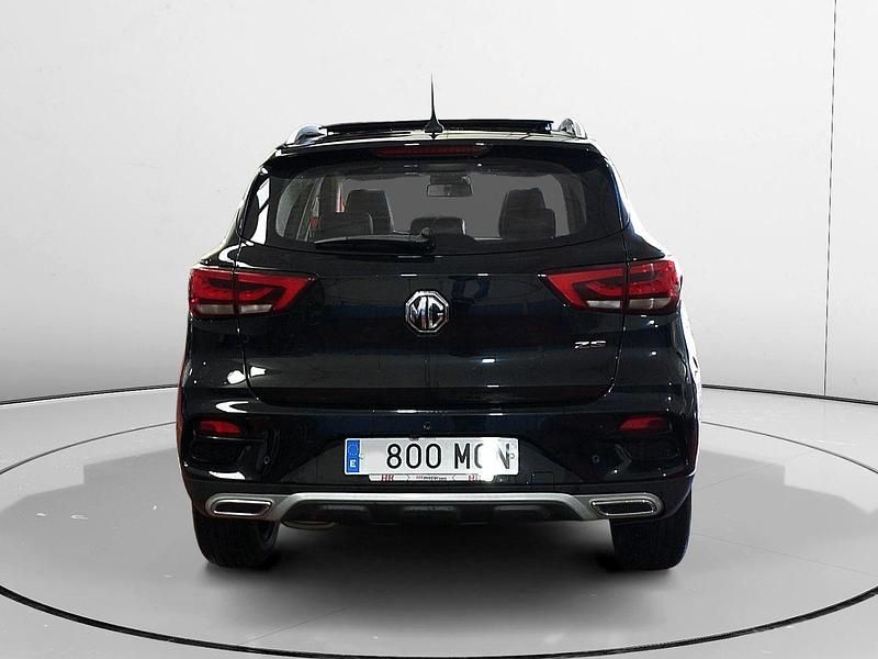 Usado MG ZS Luxury 111 CV (81 kW) 2023 Negro SUV
