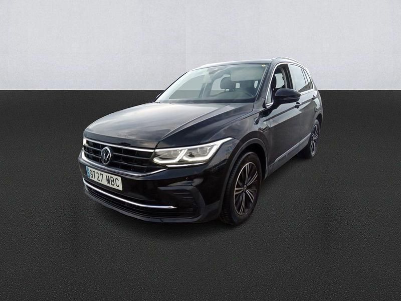 Negro Usado 2022 VW Tiguan Life SUV | 29.200 € (Precio justo) - Imagen 1/4