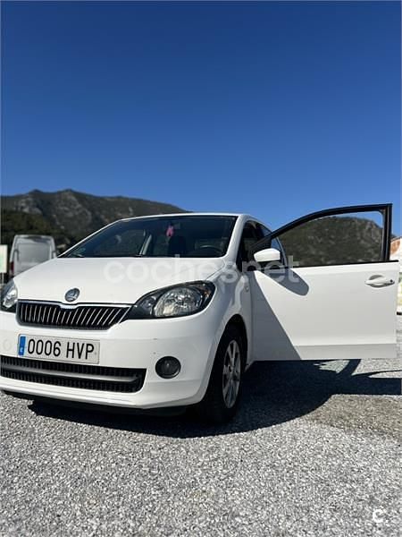 Usado Skoda Citigo Ambition 60 CV (44 kW) 2014 Blanco Utilitario