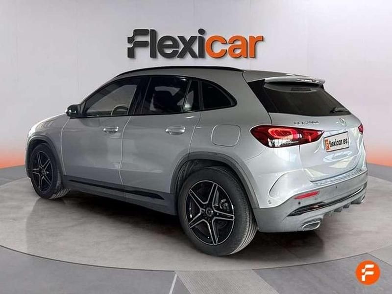 Usado Mercedes GLA200 150 CV (110 kW) 2021 Gris SUV