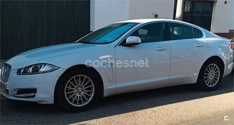 Usado Jaguar XF Classic 190 CV (139 kW) 2013 Blanco Berlina