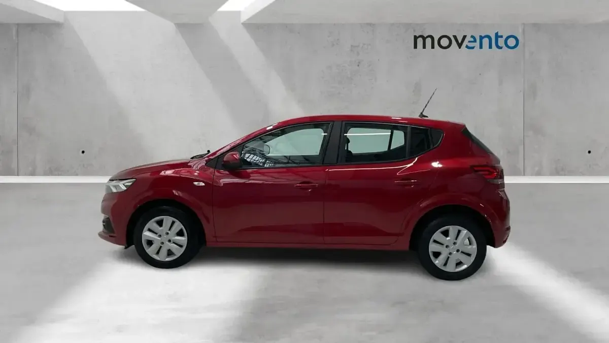 Usado Dacia Sandero Comfort 91 CV (66 kW) 2022 Rojo Berlina