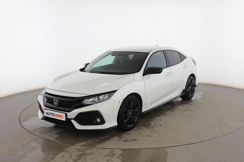 Usado Honda Civic Dynamic 126 CV (92 kW) 2019 Blanco Berlina