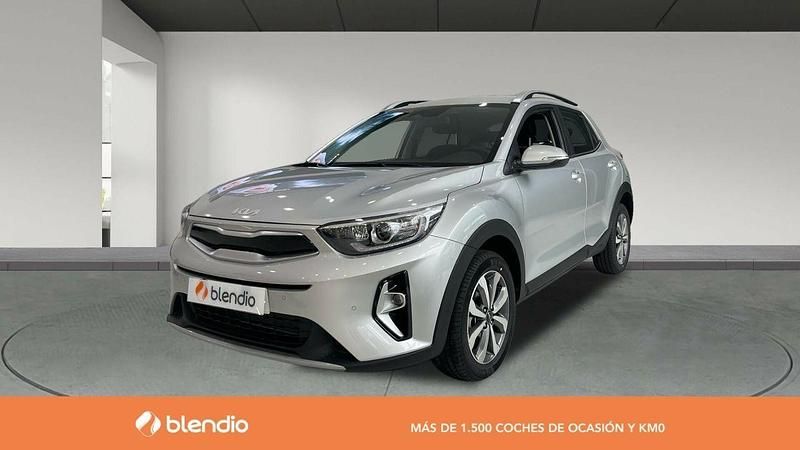 Gris Usado 2024 Kia Stonic SUV | 22.290 € - Imagen 1/4