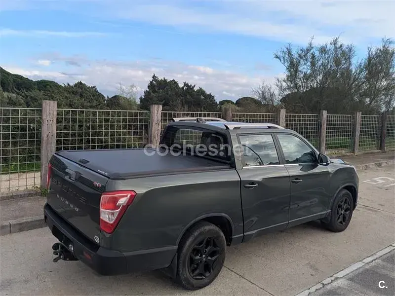 Usado SsangYong Musso Limited 202 CV (148 kW) 2024 Verde Pickup/Camioneta
