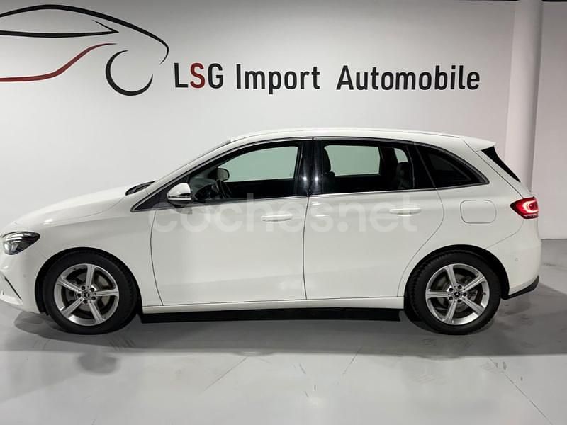 Usado Mercedes B200 150 CV (110 kW) 2020 Blanco Monovolumen