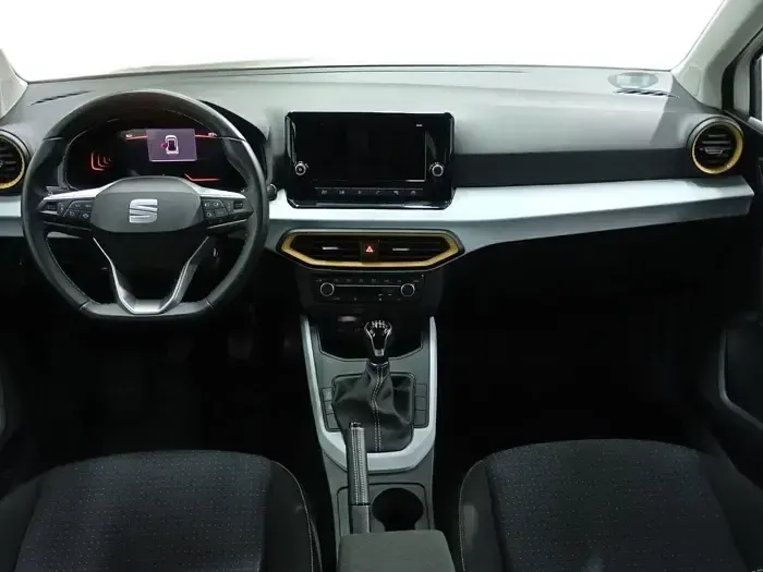 Usado Seat Arona Style 115 CV (84 kW) 2025 Blanco SUV