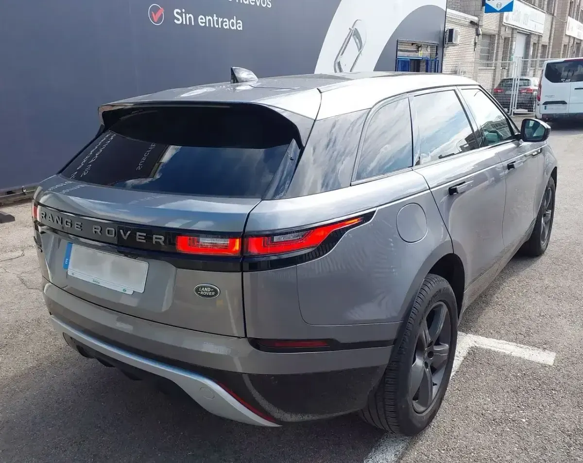 Usado Land Rover Range Rover Velar 404 CV (297 kW) 2023 Gris SUV