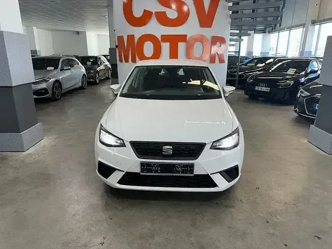 Usado Seat Ibiza Style 110 CV (80 kW) 2022 Blanco Utilitario