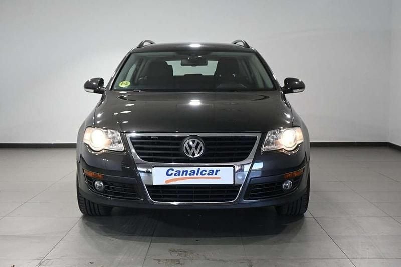 Käytetty VW Passat Edition 140 HP (102 kW) 2010 Ruskea Farmari