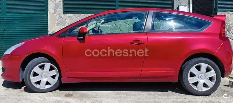 Usado Citroën C4 92 CV (67 kW) 2006 Granate Berlina