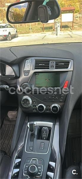 Usado Citroën DS5 114 CV (83 kW) 2014 Beige Utilitario